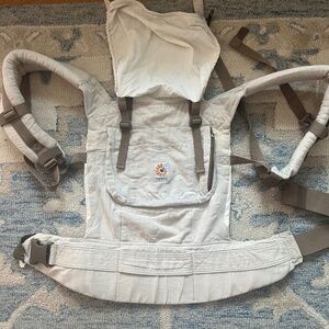Ergobaby Classic Carrier in Natural Linen